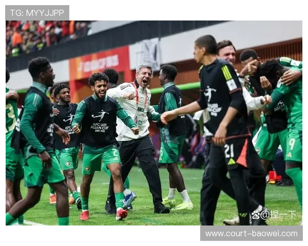 亚洲足球十大球星排名揭秘 各国顶级球员实力对比分析